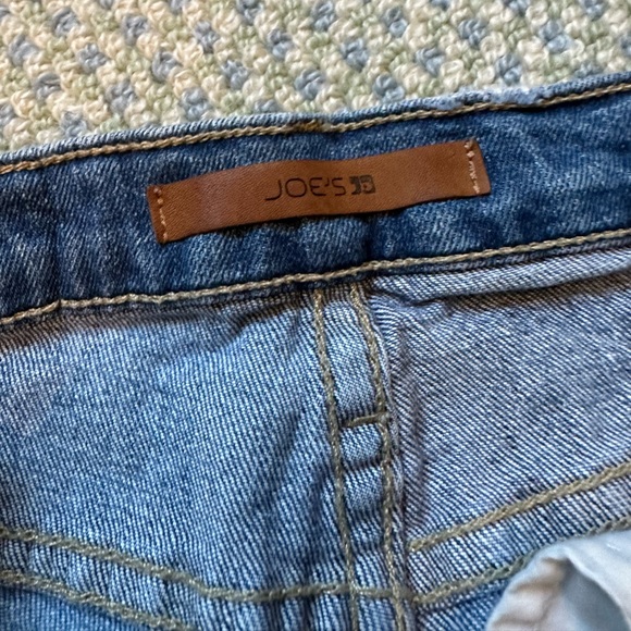 EUC Joe’s Jeans - Picture 3 of 5